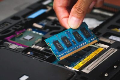 Asegura que tu memoria RAM sea compatible con tu PC