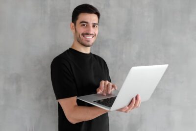 El arte de elegir tu pantalla portátil: Criterios para encontrar el equipo ideal para tu día a día
