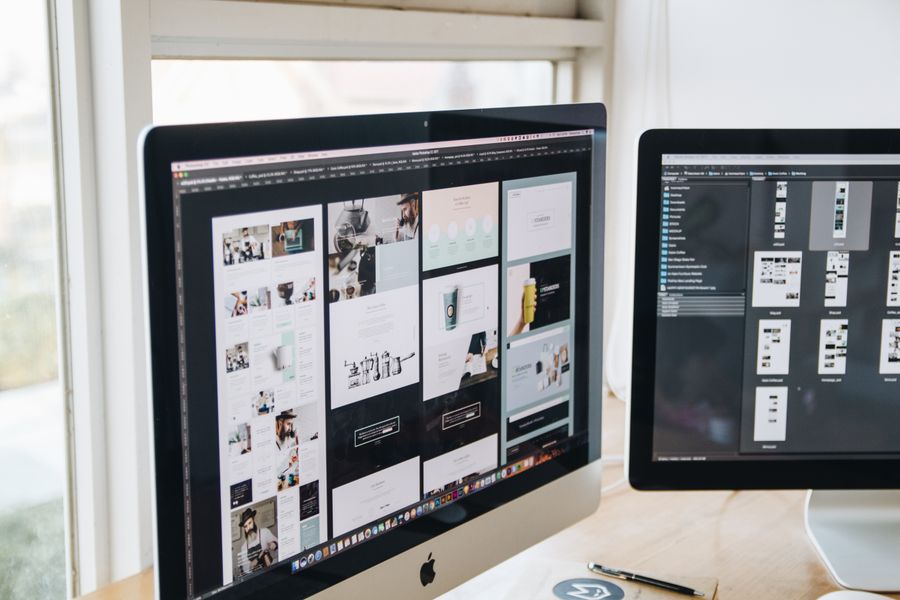Monitores duales para escritorio moderno